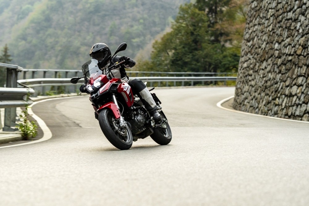 Benelli trk 251